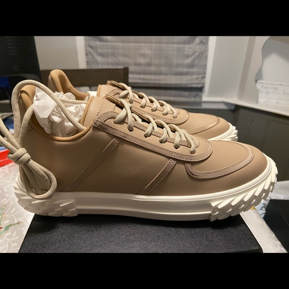 NEW Giuseppe Zanotti Blabber Leather Sneaker - Picture 4 of 13